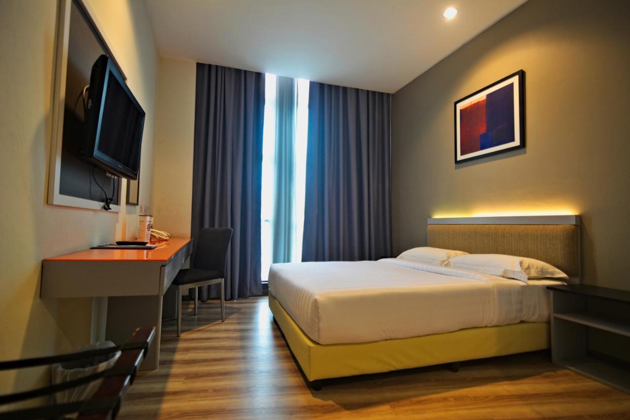 Abell Hotel