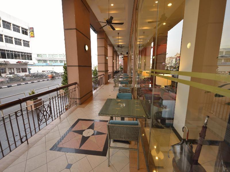 Abell Hotel 3*